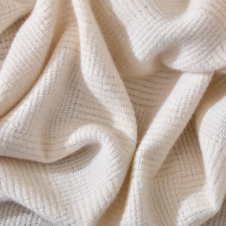 Cloak Jacquard Single Throw - 170x130cm