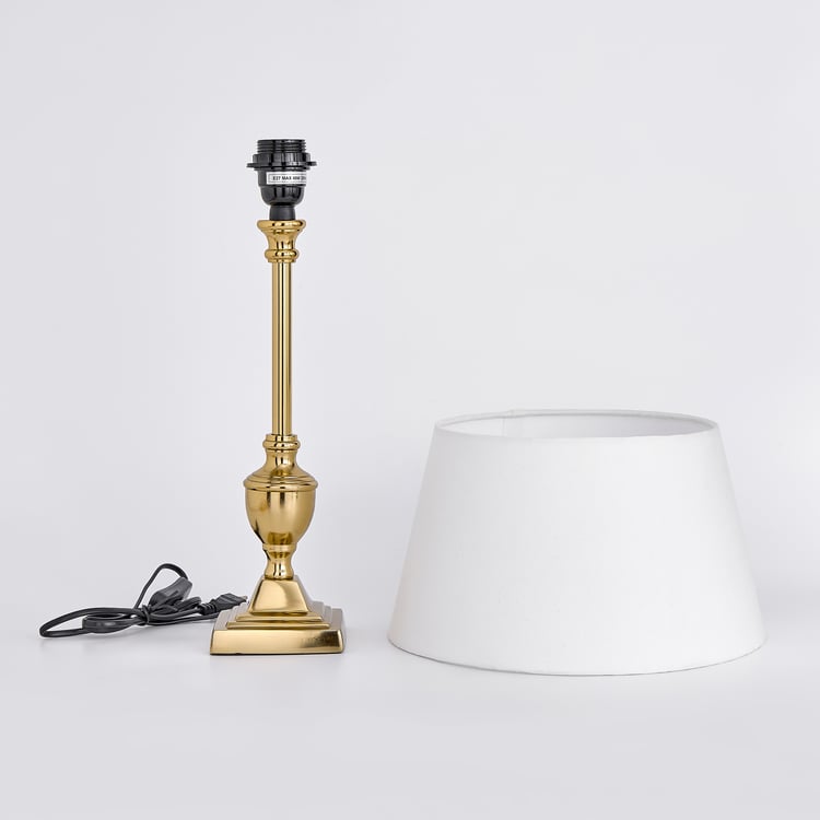 Nuqta Gifts Grantley Metal Table Lamp