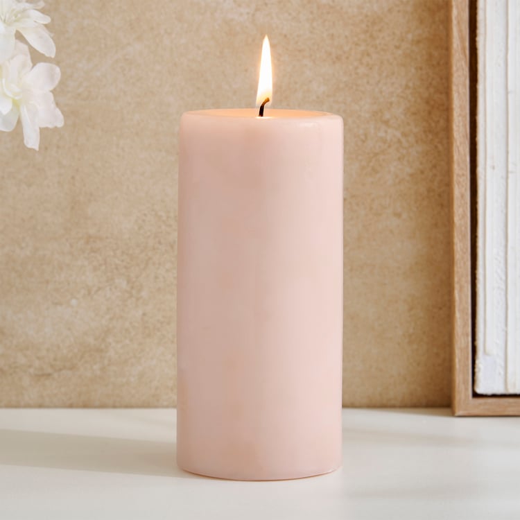 Essentials Lumera Marine Oudh Scented Pillar Candle