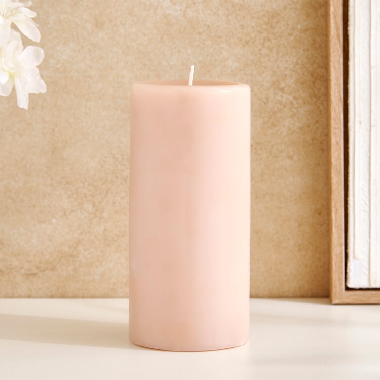 Essentials Lumera Marine Oudh Scented Pillar Candle