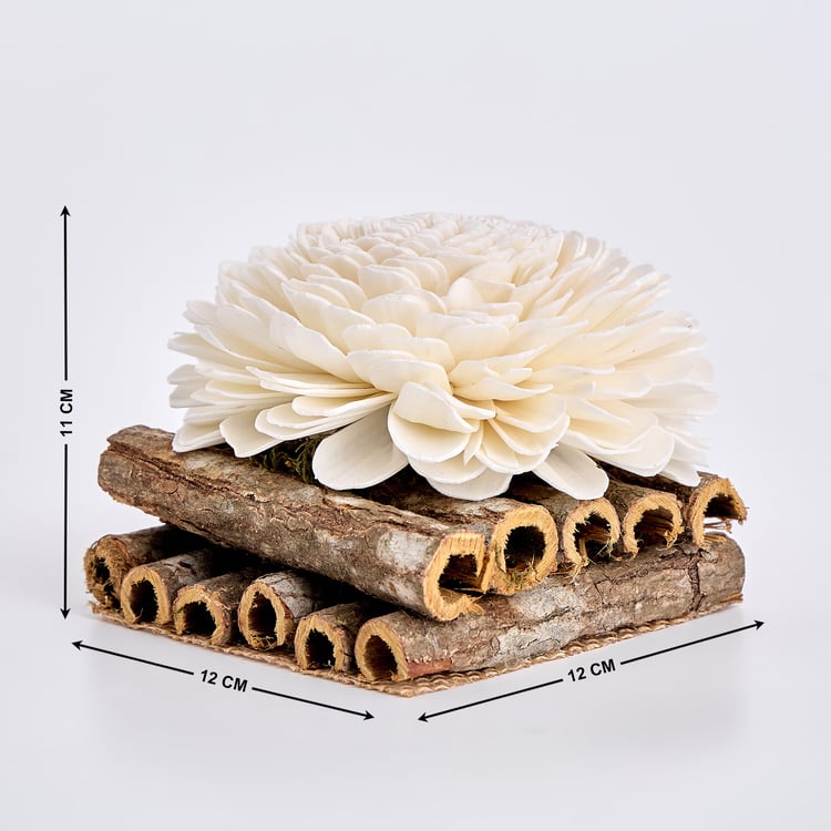 Lets Garden Cedar Dried Flower on Log