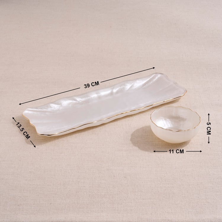 Signature Serve Pearl Set of 3 Glass Bowls with Tray