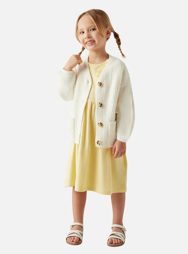 Juniors Textured Cardigan with Pockets and Long Sleeves