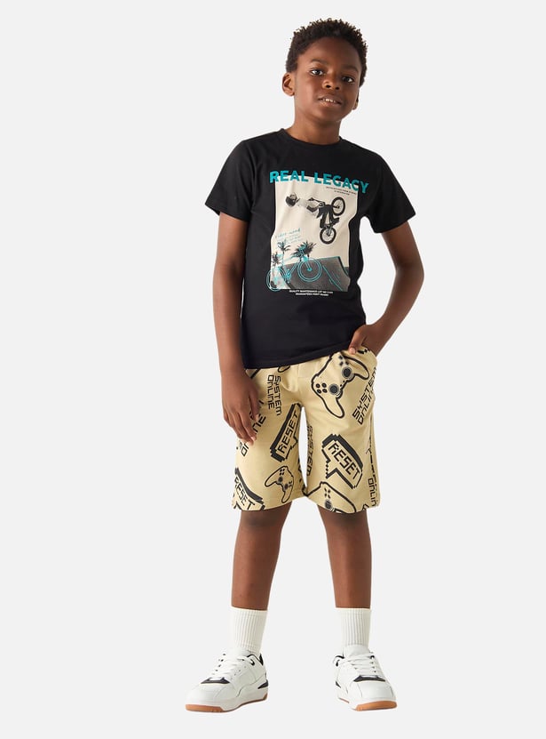 Juniors Gamer Print Shorts with Drawstring Closure