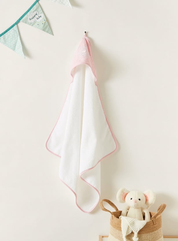 Giggles Embroidered Hooded Towel - 75x75 cms