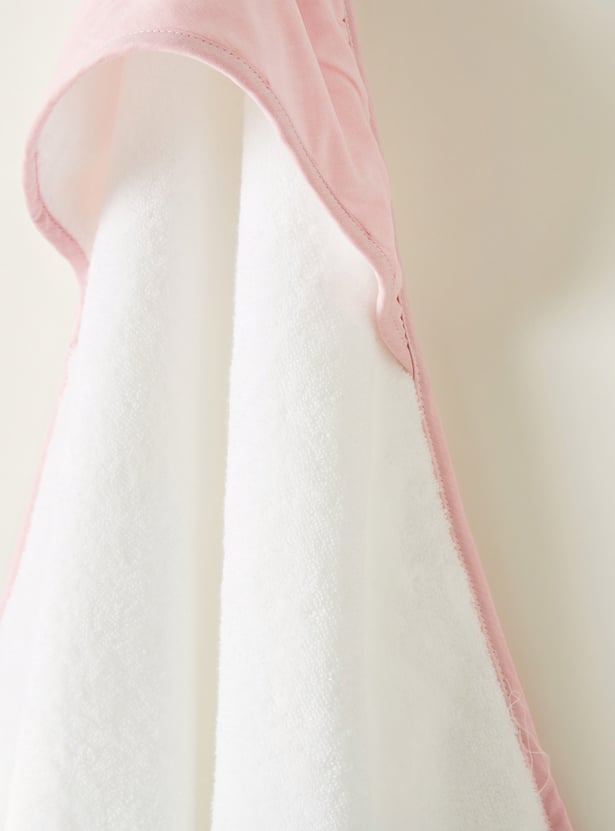 Giggles Embroidered Hooded Towel - 75x75 cms