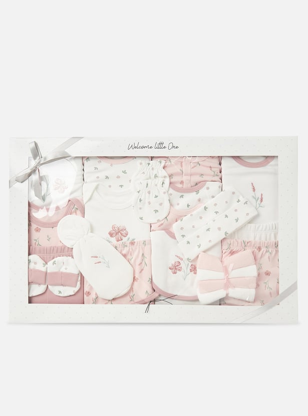 Juniors 21-Piece Assorted Clothing Set