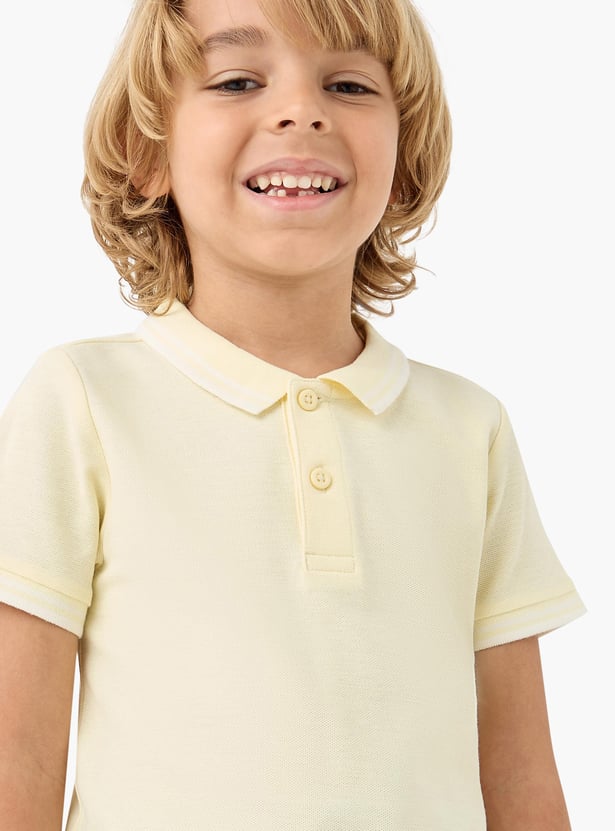 Juniors Solid Polo T-shirt with Short Sleeves