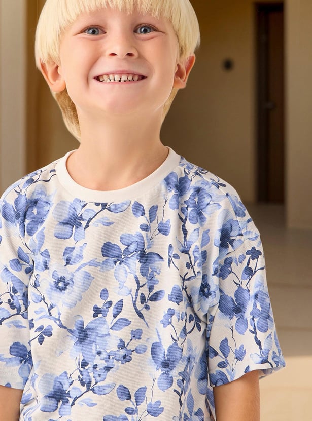 Juniors Floral Print Crew Neck T-shirt with Short Sleeves