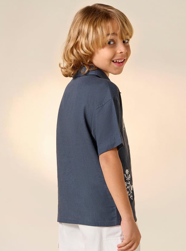 Juniors Floral Embroidered Shirt with Short Sleeves