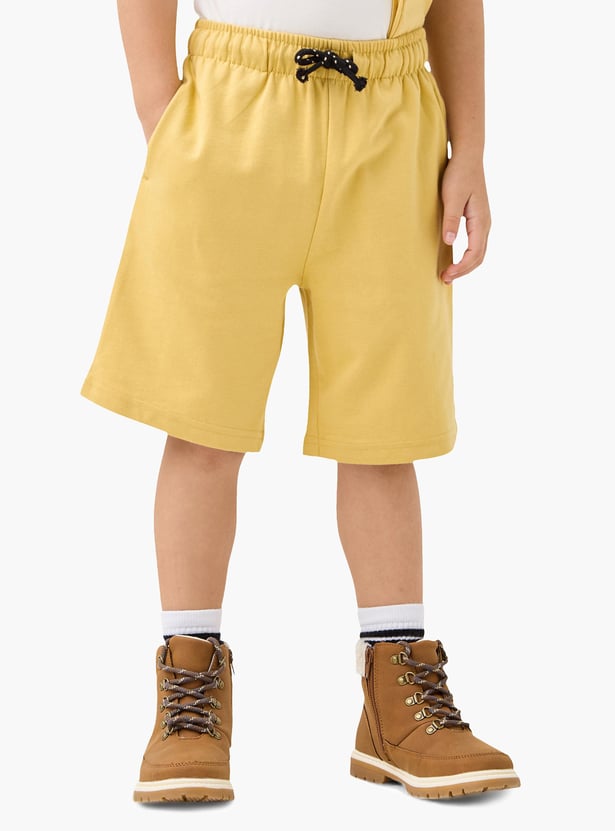Juniors Solid T-shirt and Shorts Set
