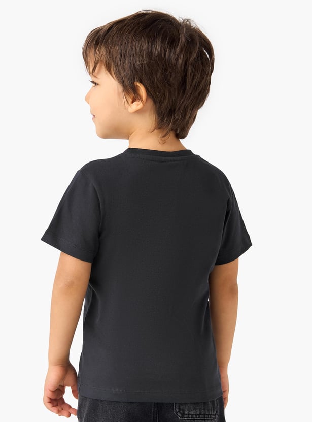 Juniors Typographic Print Crew Neck T-shirt with Short Sleeves