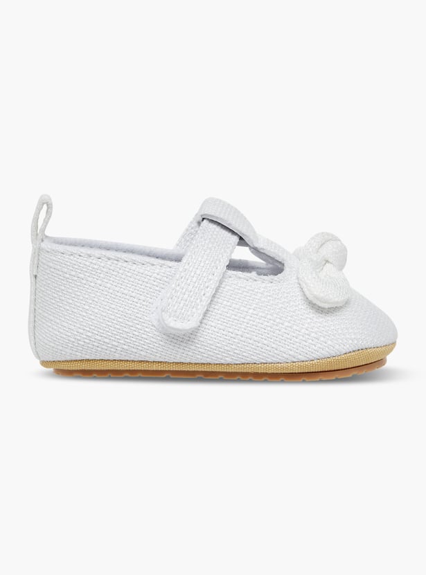 Juniors Bow Detail Booties with Velcro Closure