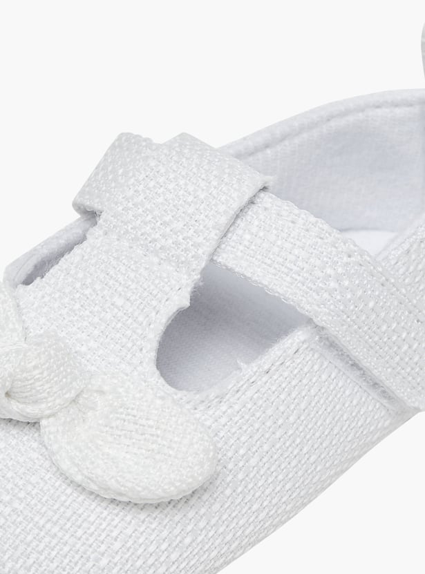 Juniors Bow Detail Booties with Velcro Closure