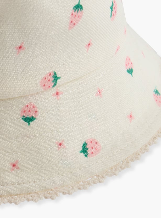 Juniors Strawberry Print Bucket Hat