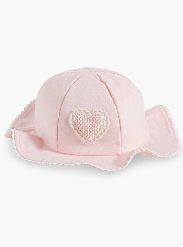 Juniors Heart Applique Bucket Hat