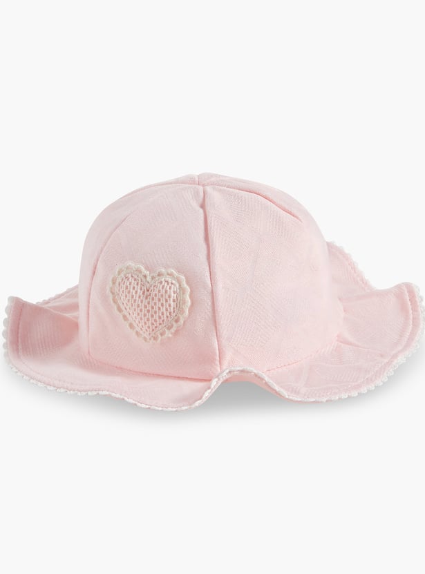 Juniors Heart Applique Bucket Hat