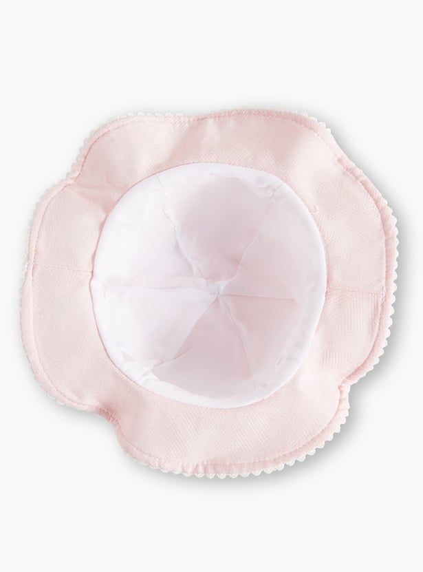 Juniors Heart Applique Bucket Hat