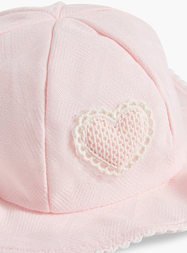 Juniors Heart Applique Bucket Hat