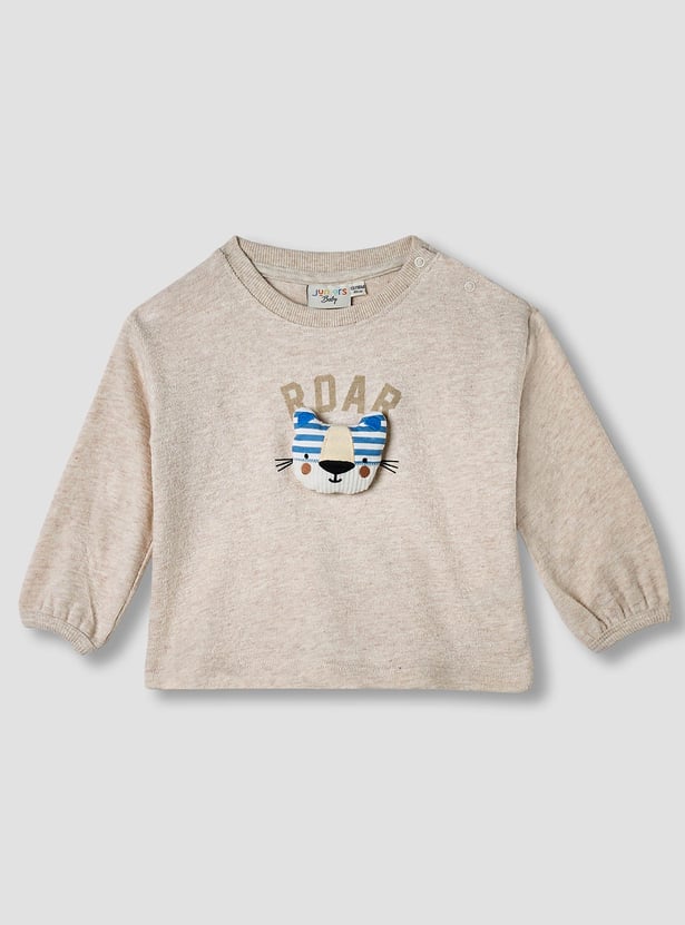 Juniors Applique T-shirt with Crew Neck