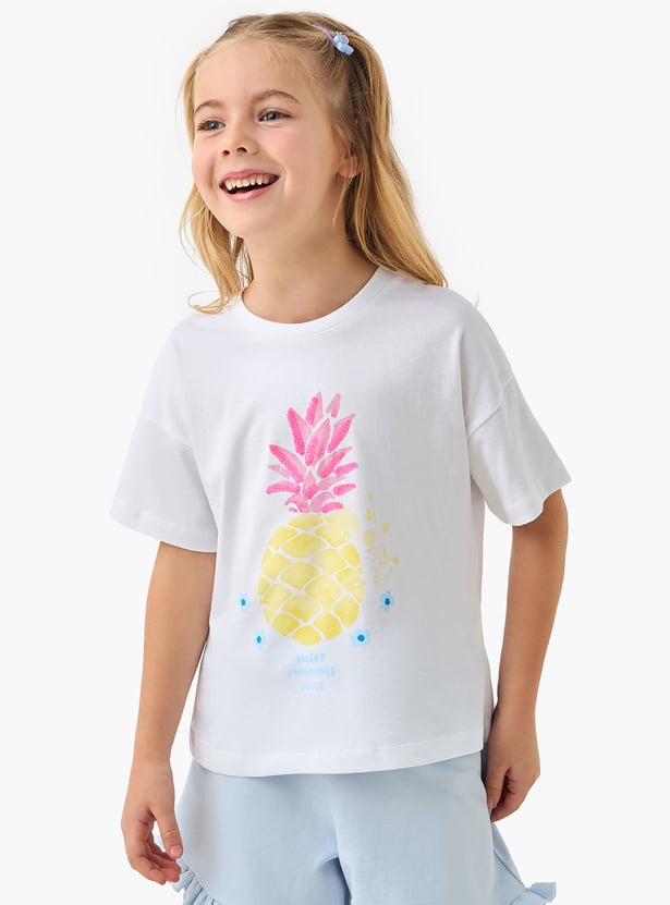 Juniors Graphic Print Round Neck T-shirt with Short Sleeves