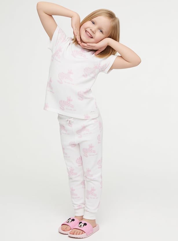 Juniors Animal Print T-shirt and Joggers Set