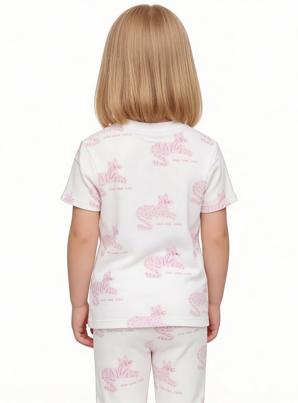 Juniors Animal Print T-shirt and Joggers Set