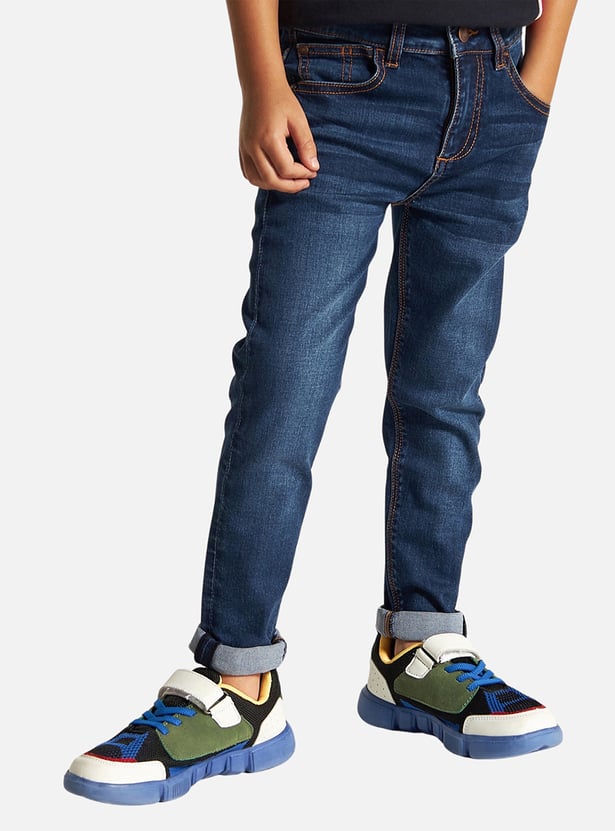 Juniors Washed Slim Fit Jeans