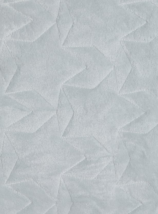 Juniors Quilted Stars Embroidered 2 Ply Blanket