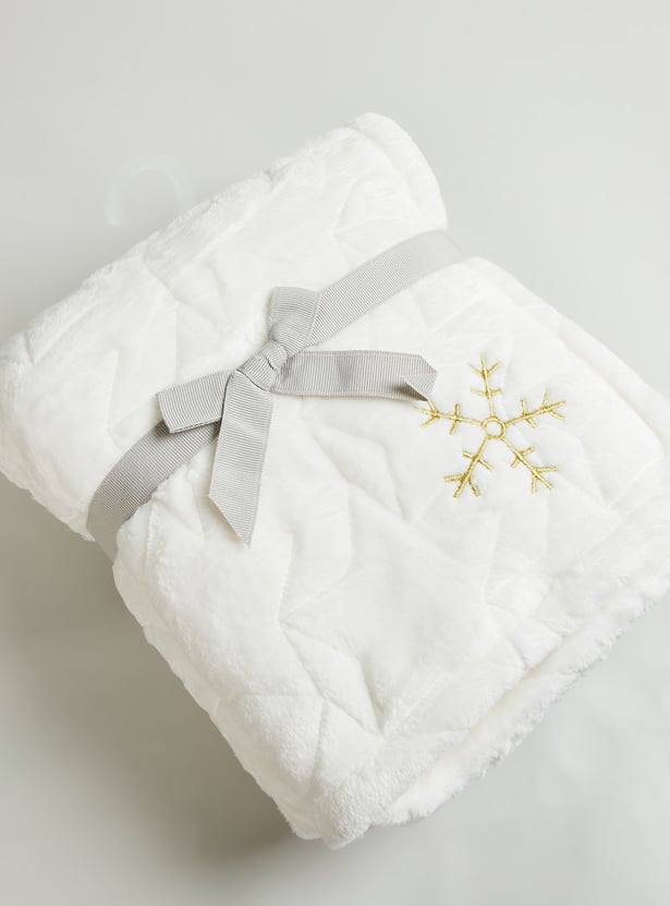 Juniors Quilted Embroidered 2 Ply Blanket