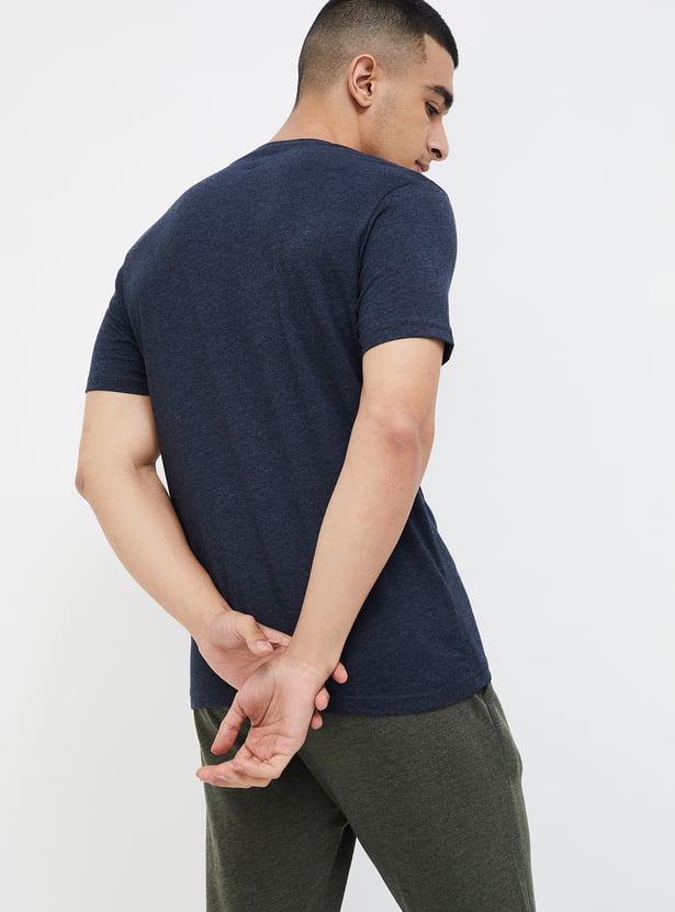 FAME FOREVER Men Solid Regular Fit T-shirt