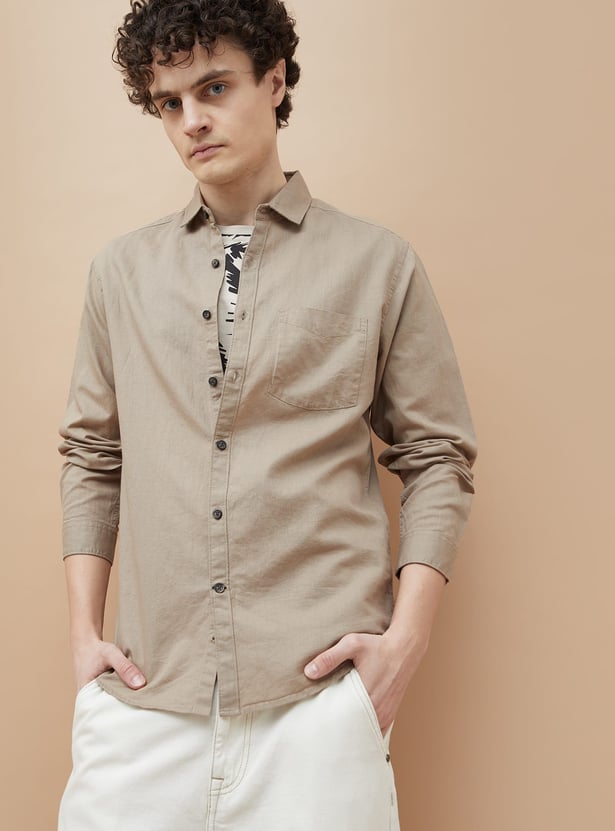 FAME FOREVER Solid Slim Fit Shirt