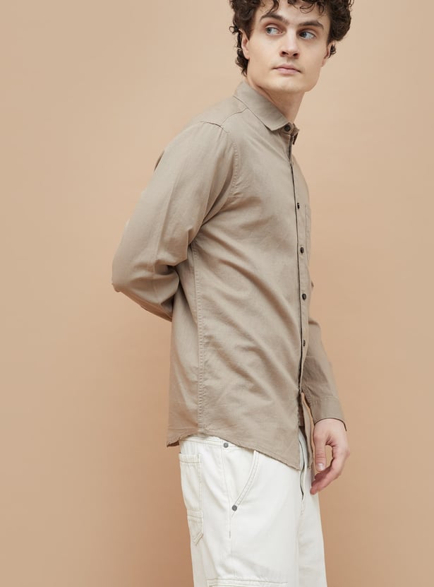 FAME FOREVER Solid Slim Fit Shirt