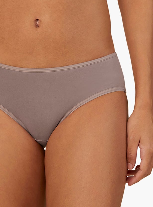 TRIUMPH Stretty Assorted Hipster Panties - Pack of 3