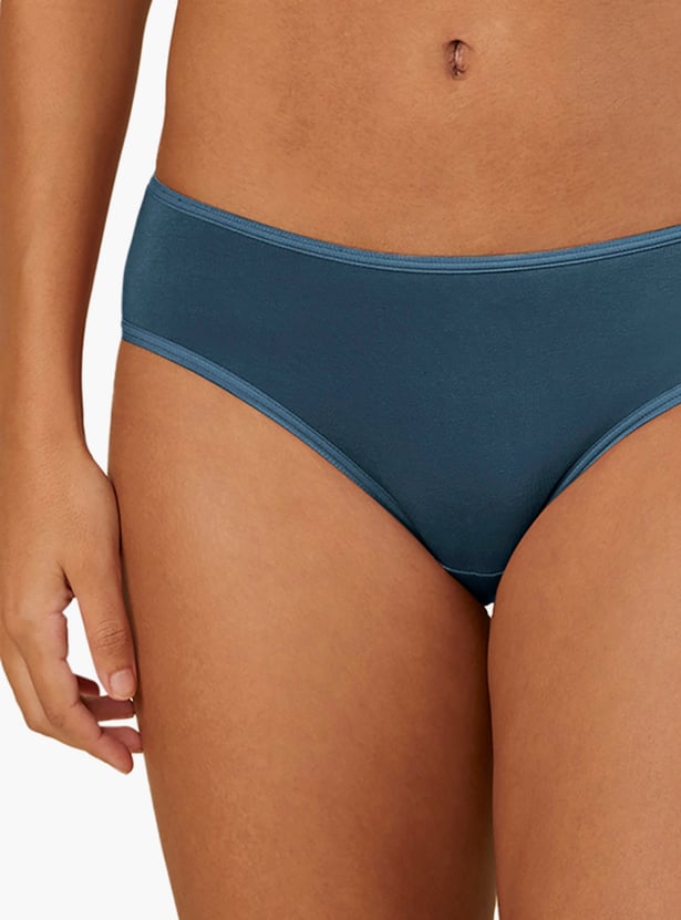TRIUMPH Stretty Assorted Hipster Panties - Pack of 3