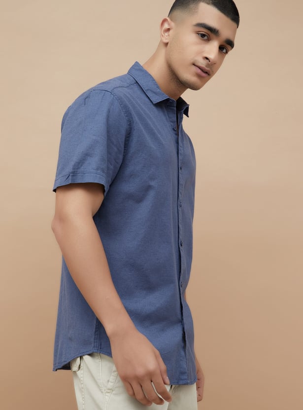 FAME FOREVER Solid Slim Fit Shirt