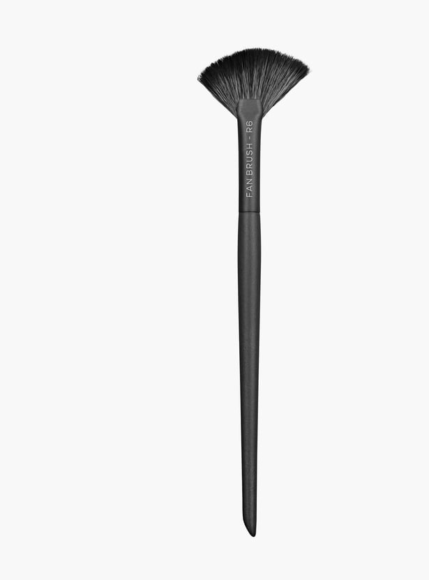 RENEE Fan Brush - R6