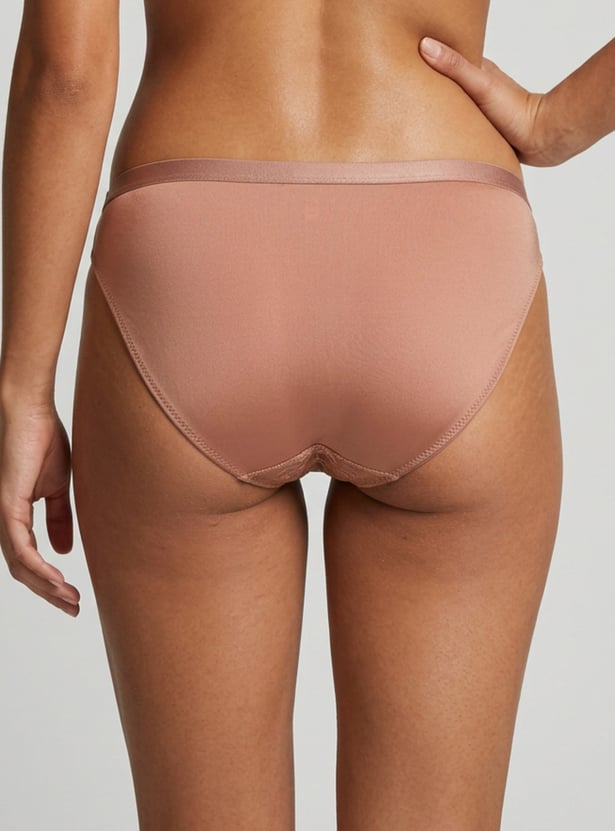 TRIUMPH Lace Thong Panty