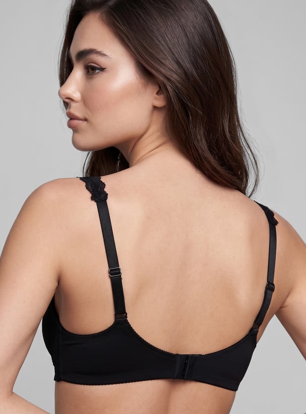 TRIUMPH New Flower Lace Padded Wired Seamed T-shirt Bra