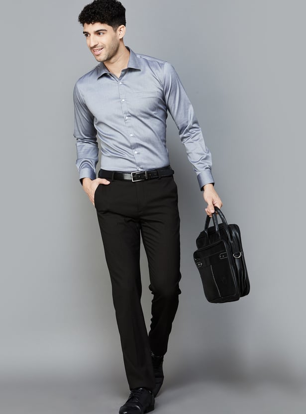 ARROW Men Solid Regular Fit Formal Trousers