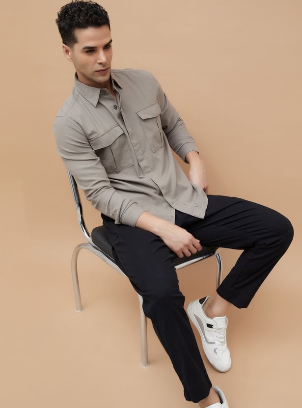 CODE UNWIND Solid Regular Fit Shacket