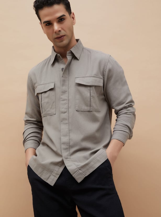 CODE UNWIND Solid Regular Fit Shacket