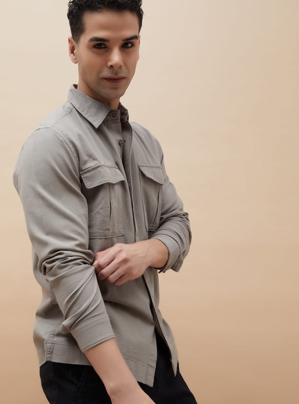 CODE UNWIND Solid Regular Fit Shacket