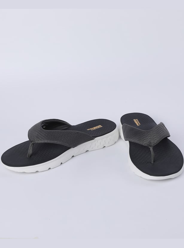 SKECHERS On-The-Go Textured Flip-Flops