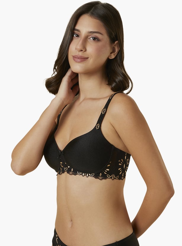TRIUMPH Embroidered Lace Wireless Padded Seamless Bra