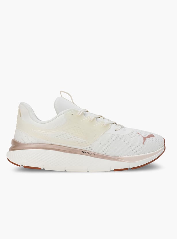 PUMA Women Pro-Mesh Panelled Lace-Up Sports Shoes