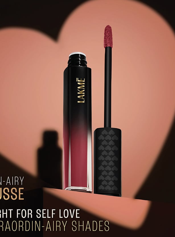 LAKME Xtraordin-Airy Lip Mousse - Love Me Red - 4.6g