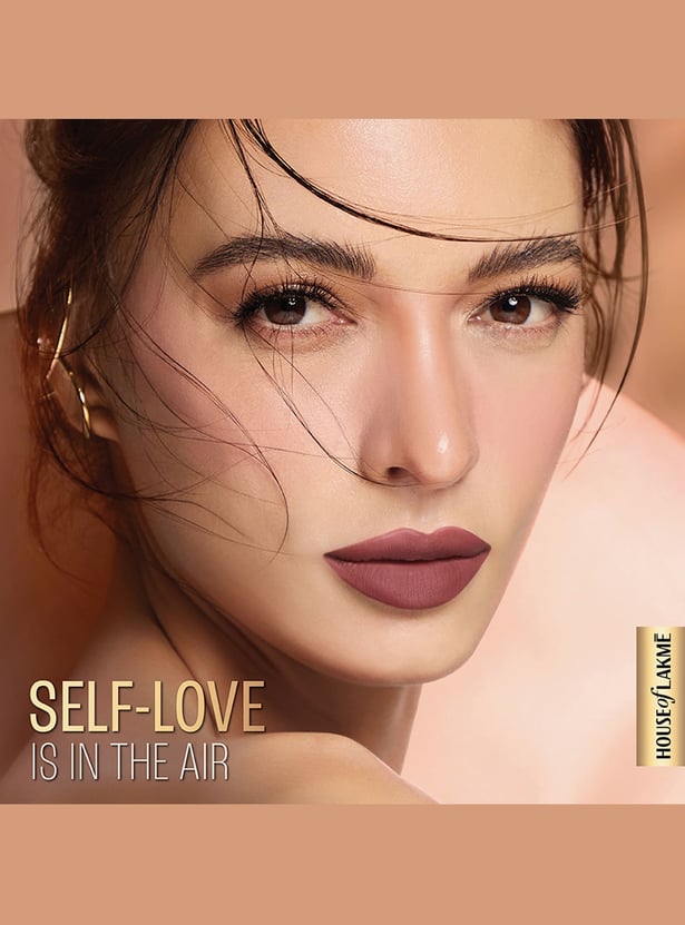 LAKME Xtraordin-Airy Lip Mousse - Love Me Red - 4.6g