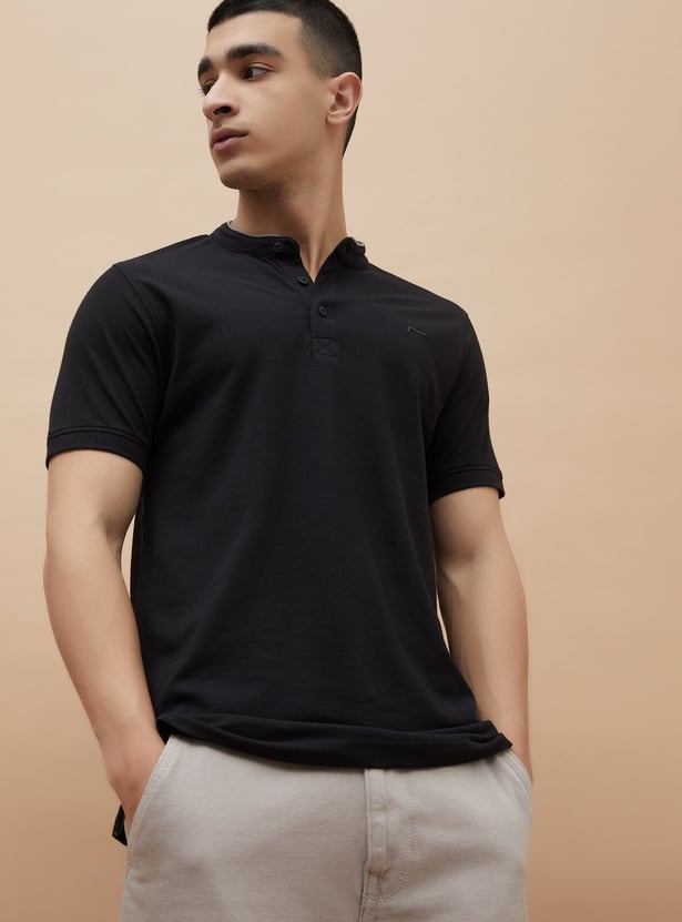 FAME FOREVER Solid Band Collar T-shirt