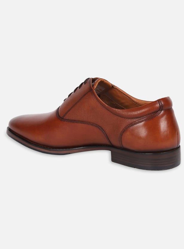 LOUIS PHILIPPE Men Textured Oxford Shoes